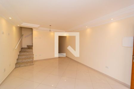 Sala de casa à venda com 3 quartos, 120m² em Vila Nhocuné, São Paulo