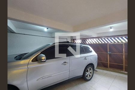 Garagem de casa à venda com 3 quartos, 156m² em Vila do Castelo, São Paulo
