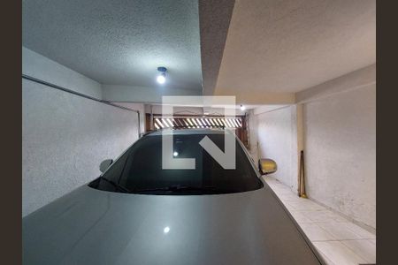 Garagem de casa à venda com 3 quartos, 156m² em Vila do Castelo, São Paulo
