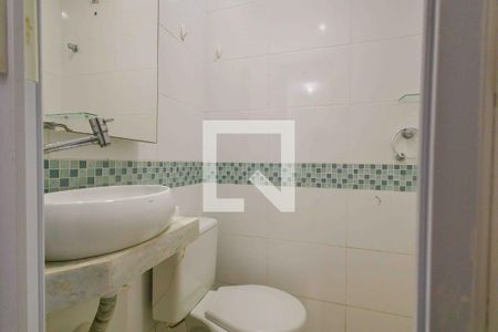 Banheiro 2 de casa de condomínio à venda com 3 quartos, 90m² em Vargem Pequena, Rio de Janeiro