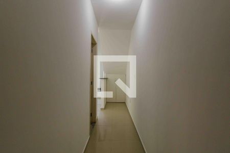 Corredor de casa de condomínio à venda com 3 quartos, 90m² em Vargem Pequena, Rio de Janeiro