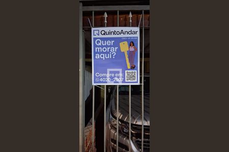 Placa de casa à venda com 3 quartos, 250m² em Vila Campo Grande, São Paulo