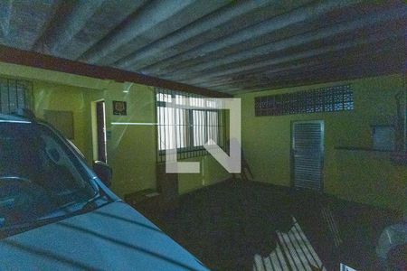 Garagem de casa à venda com 3 quartos, 250m² em Vila Campo Grande, São Paulo