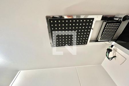 Banheiro de kitnet/studio para alugar com 1 quarto, 25m² em Vila Clementino, São Paulo