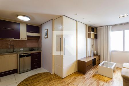 Sala de kitnet/studio para alugar com 1 quarto, 44m² em Itaim Bibi, São Paulo