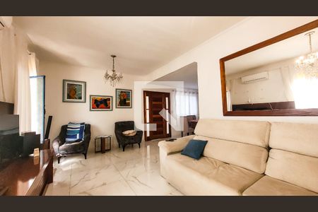 Sala de casa à venda com 3 quartos, 300m² em Parque São Quirino, Campinas