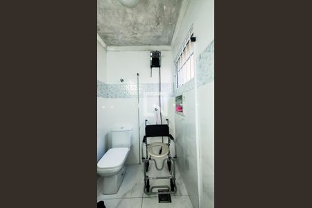 Banheiro da Suite de casa à venda com 3 quartos, 300m² em Parque São Quirino, Campinas