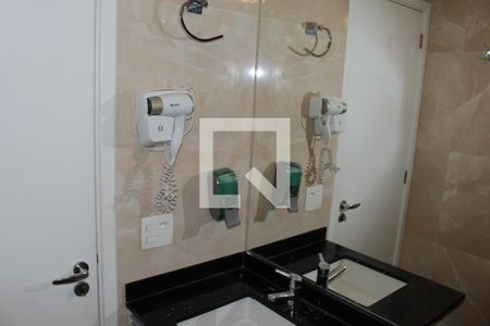 Banheiro de kitnet/studio à venda com 1 quarto, 39m² em República, São Paulo