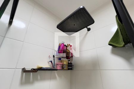 Banheiro de apartamento à venda com 2 quartos, 42m² em Vila Itapegica, Guarulhos
