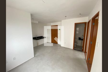 Sala de apartamento à venda com 2 quartos, 38m² em Del Castilho, Rio de Janeiro