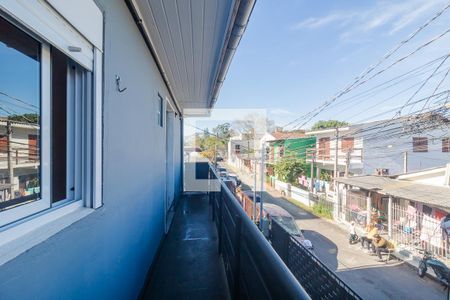 Varanda de casa à venda com 3 quartos, 66m² em Camaquã, Porto Alegre