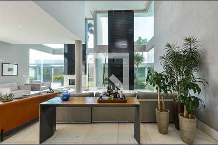Sala de TV de casa à venda com 4 quartos, 700m² em São Bento, Belo Horizonte