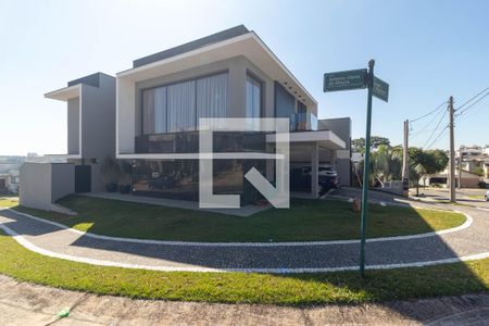 Fachada de casa de condomínio à venda com 3 quartos, 450m² em Swiss Park, Campinas
