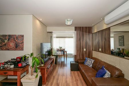 Sala de apartamento para alugar com 3 quartos, 94m² em Vila Suzana, São Paulo