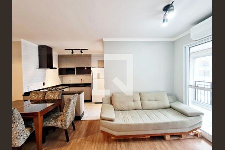 Sala de apartamento à venda com 2 quartos, 66m² em Jardim Flor da Montanha, Guarulhos