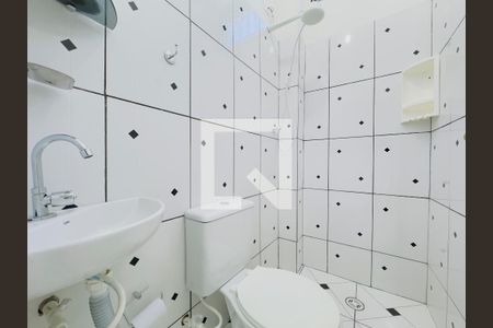 Banheiro de casa para alugar com 1 quarto, 54m² em Parque Industrial, São José dos Campos