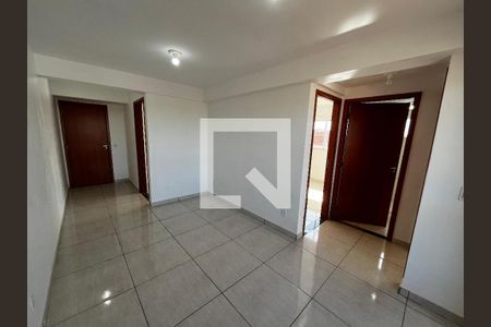 Apartamento à venda com 2 quartos, 52m² em Qr 311, Brasília