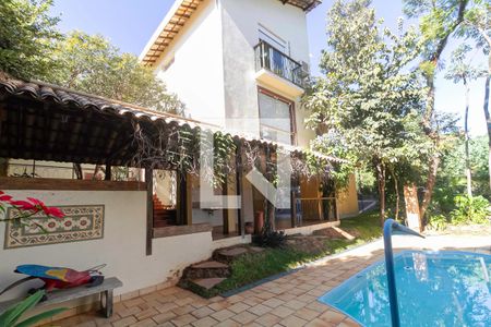 Quintal de casa à venda com 5 quartos, 341m² em Santa Amelia, Belo Horizonte