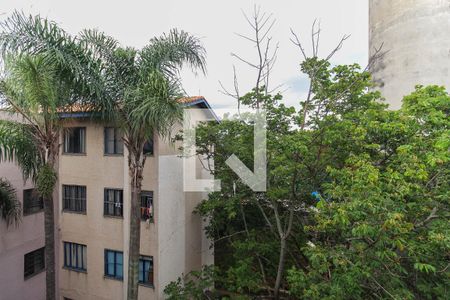 Vista do Quarto 1 de apartamento para alugar com 2 quartos, 45m² em Conjunto Residencial José Bonifácio, São Paulo