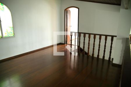 Sala  de casa para alugar com 4 quartos, 327m² em Bairro dos Casa, São Bernardo do Campo