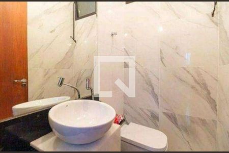 Banheiro de casa à venda com 4 quartos, 300m² em Alto da Lapa, São Paulo