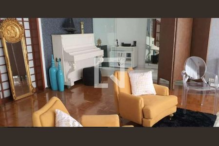 Sala de casa à venda com 5 quartos, 300m² em Alto da Lapa, São Paulo