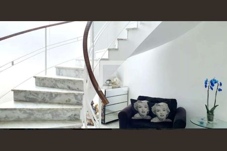 Sala de casa à venda com 5 quartos, 300m² em Alto da Lapa, São Paulo