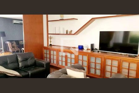 Sala de casa à venda com 5 quartos, 300m² em Alto da Lapa, São Paulo