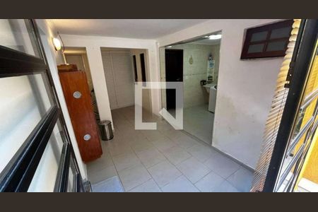 Casa à venda com 2 quartos, 300m² em Parque Sao Domingos, São Paulo