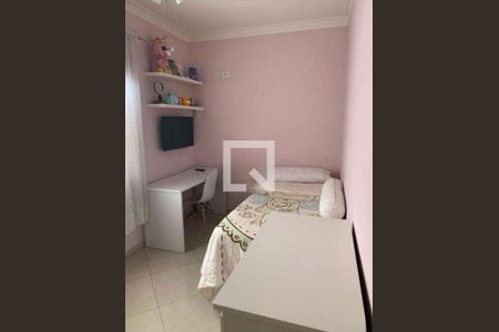 Quarto de casa à venda com 4 quartos, 240m² em Parque Sao Domingos, São Paulo