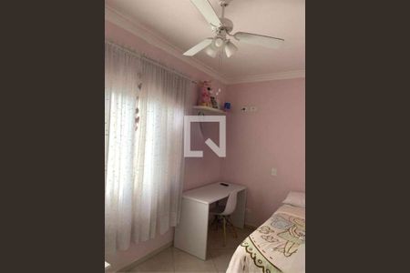 Quarto de casa à venda com 4 quartos, 240m² em Parque Sao Domingos, São Paulo