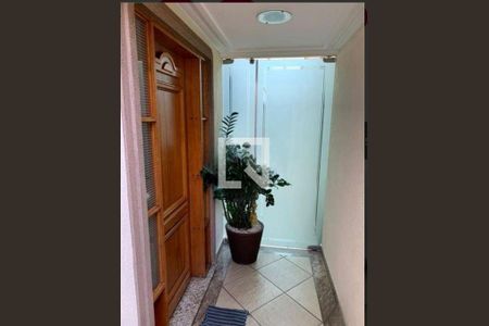 Casa à venda com 4 quartos, 240m² em Parque Sao Domingos, São Paulo