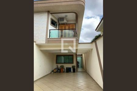 Casa à venda com 4 quartos, 240m² em Parque Sao Domingos, São Paulo