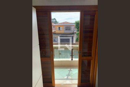 Quarto de casa à venda com 4 quartos, 240m² em Parque Sao Domingos, São Paulo