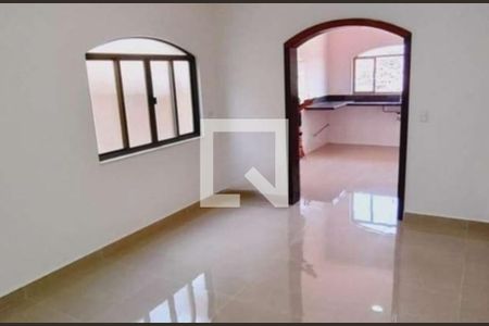 Casa à venda com 3 quartos, 300m² em Parque Sao Domingos, São Paulo