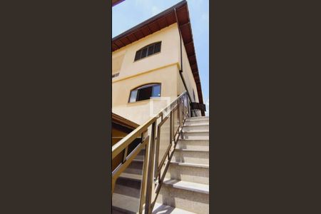 Casa à venda com 3 quartos, 300m² em Parque Sao Domingos, São Paulo