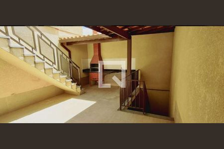 Casa à venda com 3 quartos, 300m² em Parque Sao Domingos, São Paulo