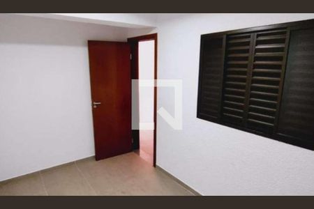 Casa à venda com 3 quartos, 300m² em Parque Sao Domingos, São Paulo