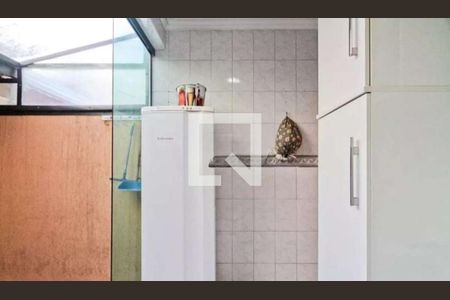 Casa à venda com 4 quartos, 350m² em Parque Sao Domingos, São Paulo