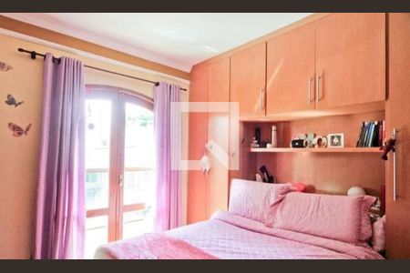 Quarto de casa à venda com 4 quartos, 350m² em Parque Sao Domingos, São Paulo