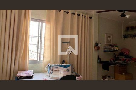 Quarto de casa à venda com 3 quartos, 360m² em São Domingos, São Paulo