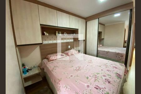 Quarto de casa à venda com 3 quartos, 300m² em Parque Sao Domingos, São Paulo