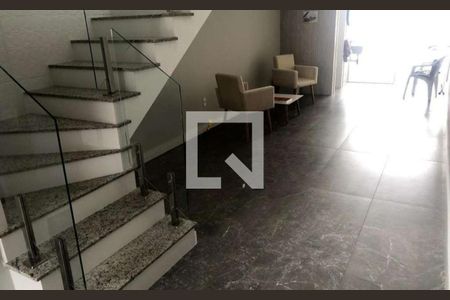 Sala de casa à venda com 4 quartos, 300m² em Parque Sao Domingos, São Paulo