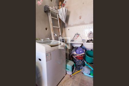 Área de Serviço de casa à venda com 2 quartos, 354m² em Bandeirantes, Contagem