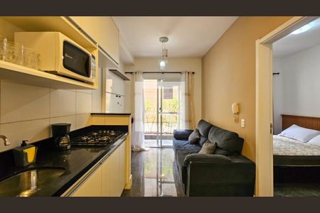 Sala/Cozinha de apartamento à venda com 1 quarto, 31m² em Jardim Prudência, São Paulo