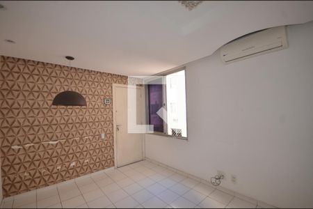 Sala de apartamento para alugar com 2 quartos, 43m² em Cosmos, Rio de Janeiro