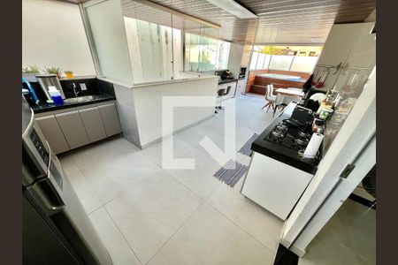 Cobertura de apartamento à venda com 2 quartos, 480m² em Santa Monica, Belo Horizonte