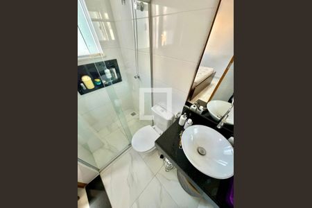 Banheiro da Suíte de apartamento à venda com 2 quartos, 480m² em Santa Monica, Belo Horizonte
