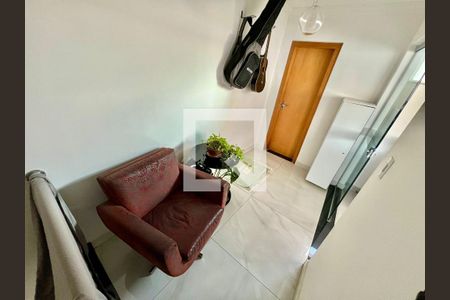 Sala piso superior de apartamento à venda com 2 quartos, 480m² em Santa Monica, Belo Horizonte