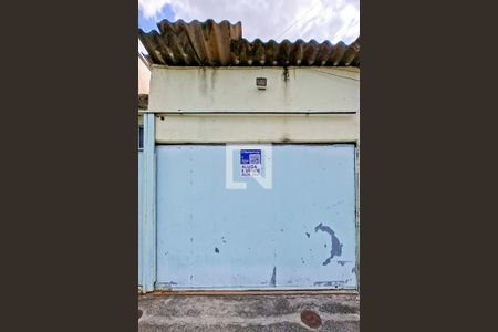 Fachada de casa à venda com 3 quartos, 250m² em Santa Cruz, Belo Horizonte